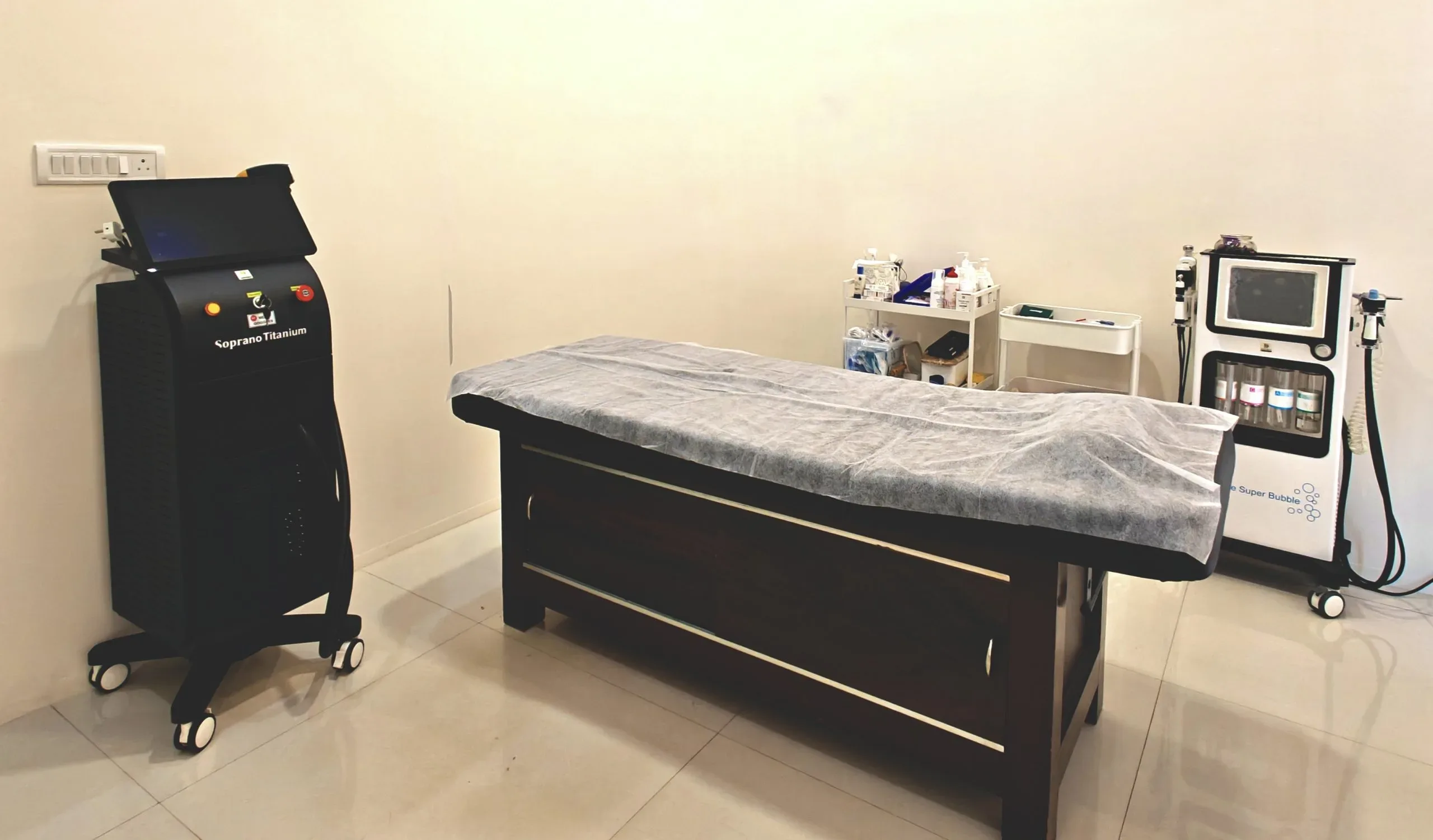 HydraFacial/Laser Room